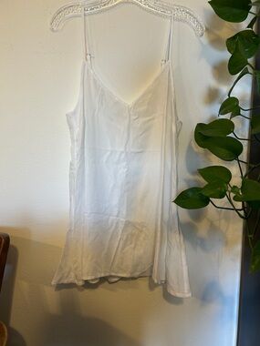 Free people flowy white top